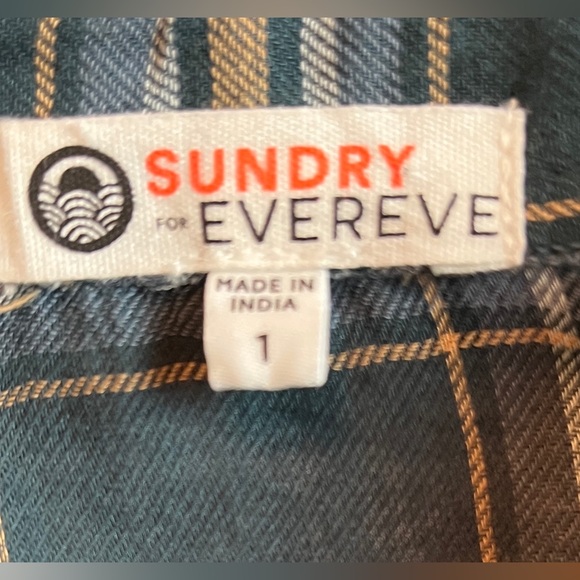 Sundry for Evereve Forest Green Plaid Tunic Shirt with Heart and High-Low Hem - Picture 6 of 7